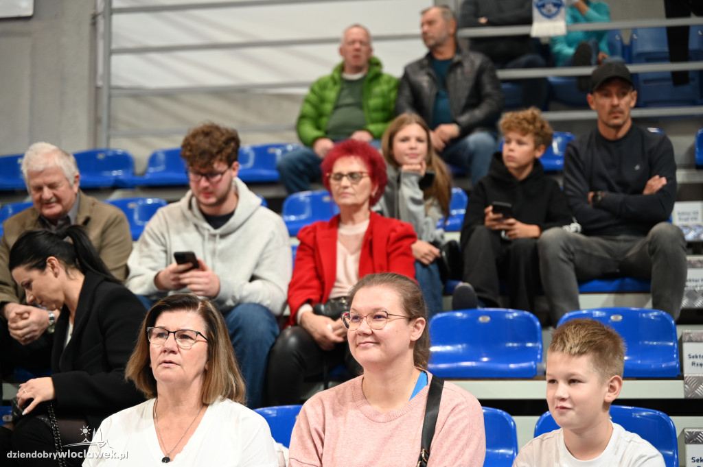  Anwil Włocławek gra z MKS-em Dąbrowa Górnicza