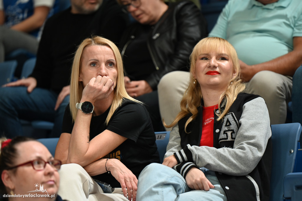  Anwil Włocławek gra z MKS-em Dąbrowa Górnicza