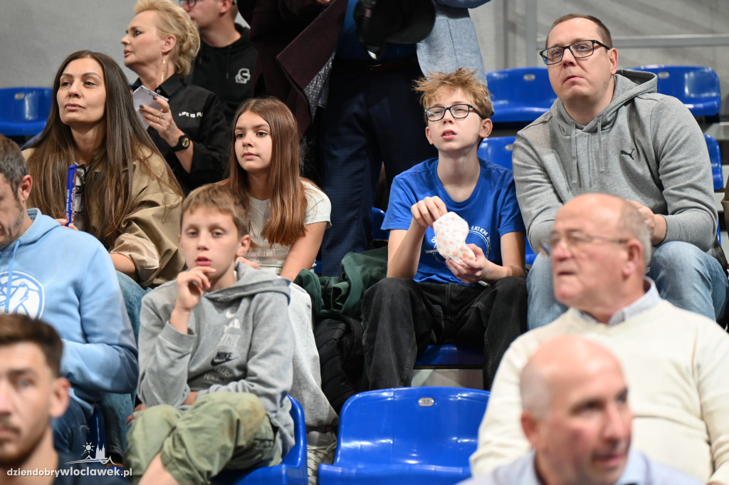  Anwil Włocławek gra z MKS-em Dąbrowa Górnicza