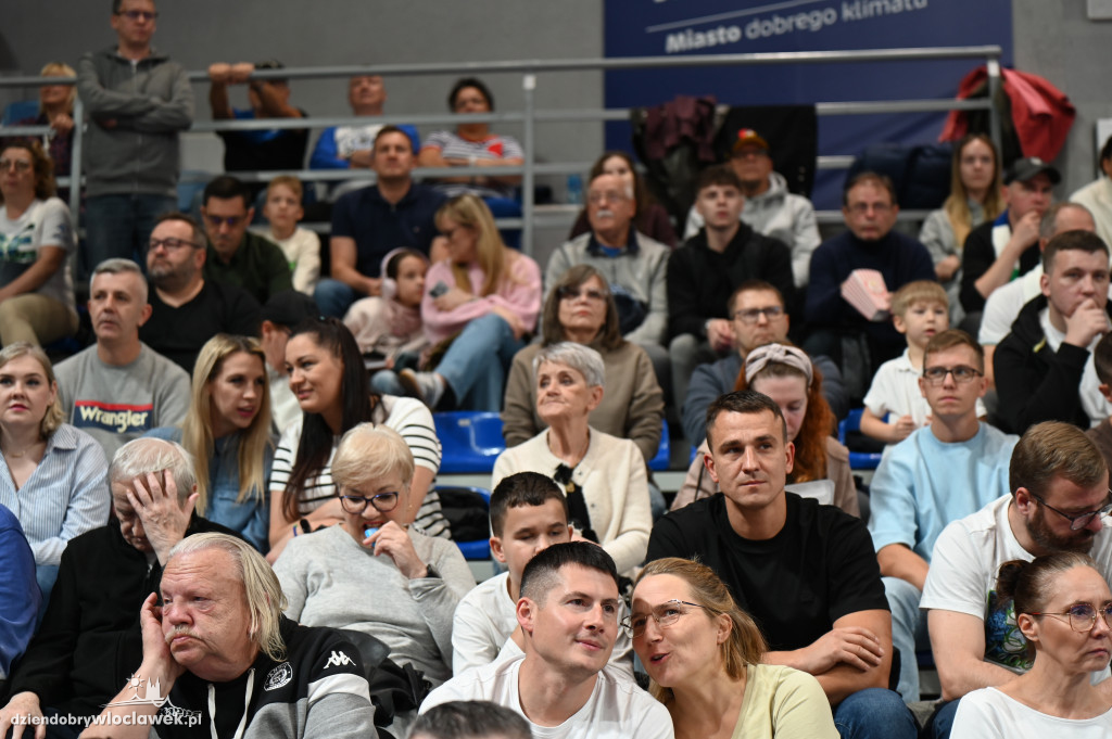  Anwil Włocławek gra z MKS-em Dąbrowa Górnicza