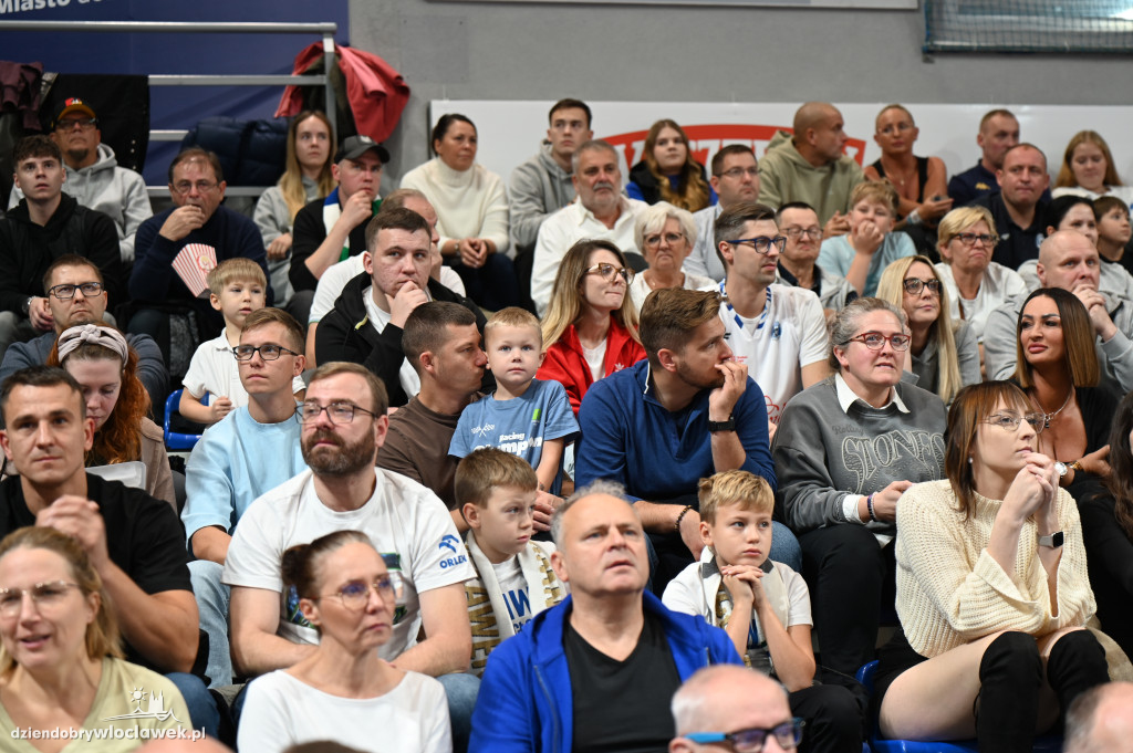  Anwil Włocławek gra z MKS-em Dąbrowa Górnicza