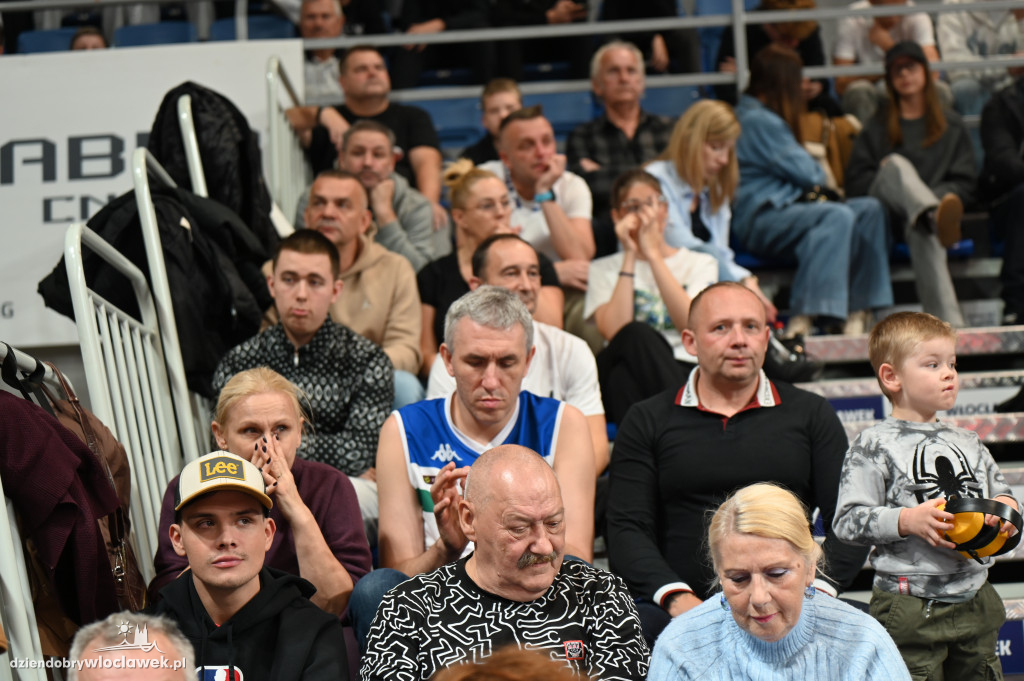 Anwil Włocławek gra z MKS-em Dąbrowa Górnicza