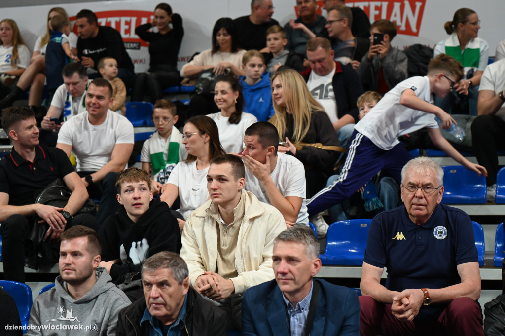  Anwil Włocławek gra z MKS-em Dąbrowa Górnicza