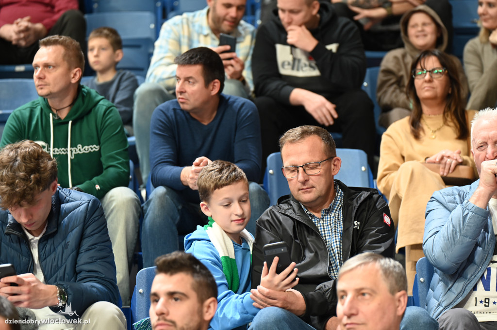  Anwil Włocławek gra z MKS-em Dąbrowa Górnicza