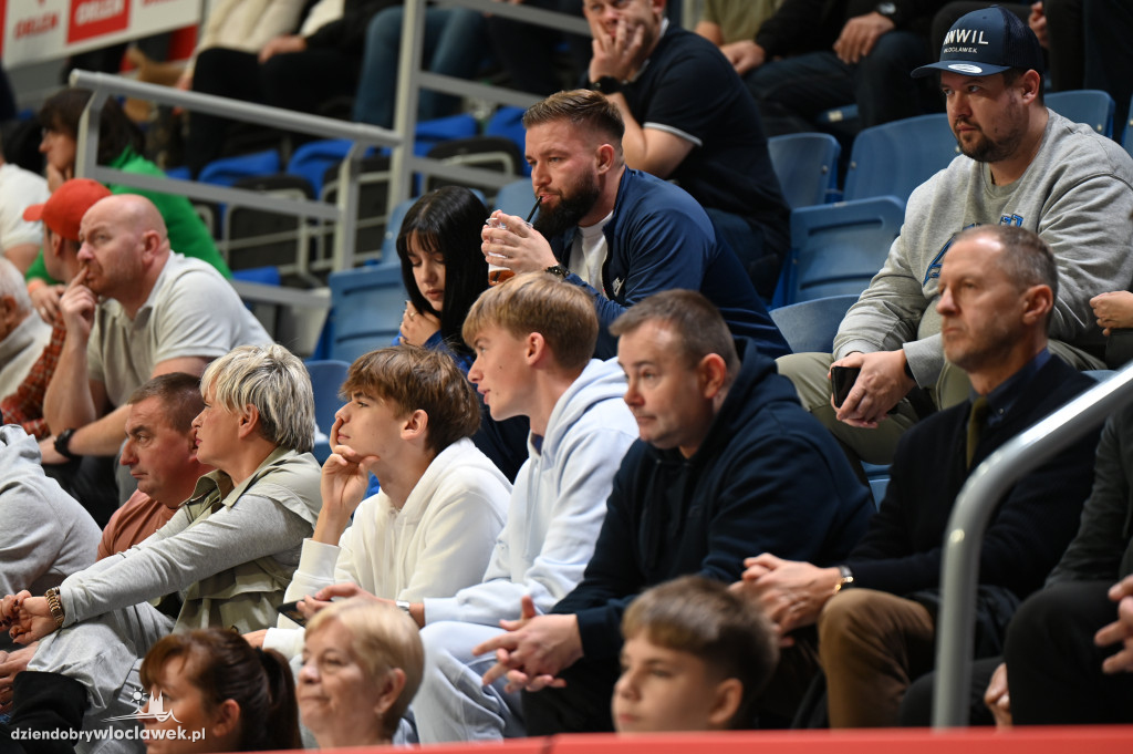  Anwil Włocławek gra z MKS-em Dąbrowa Górnicza