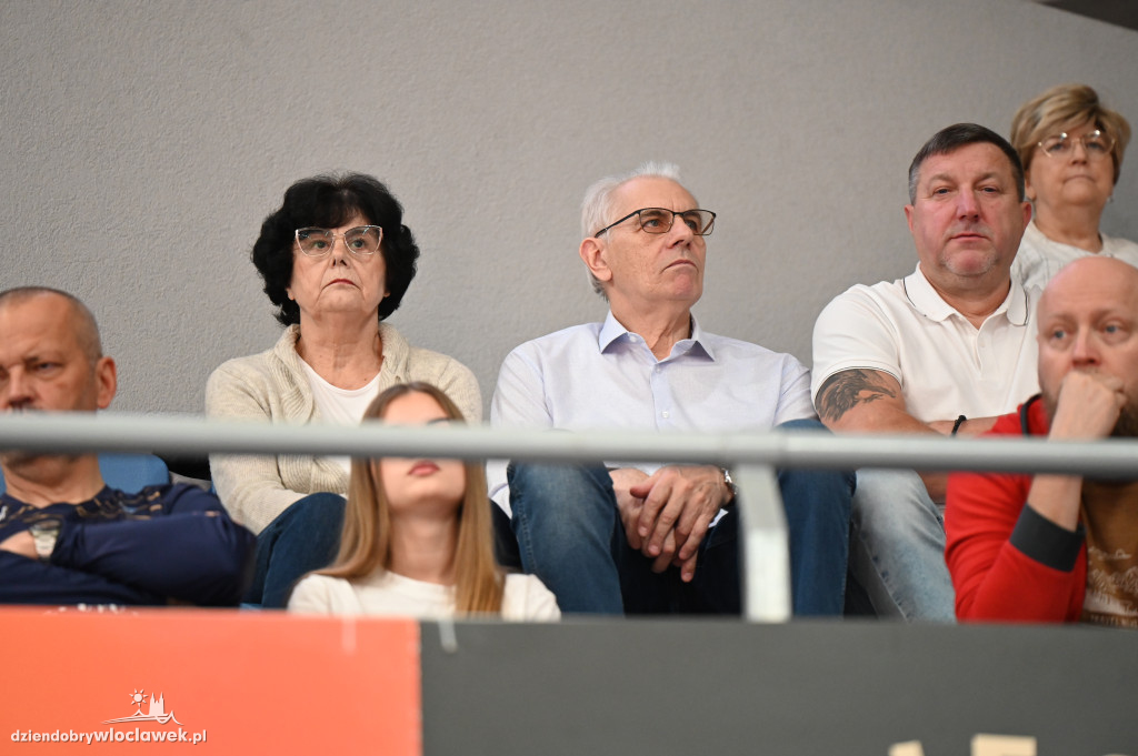  Anwil Włocławek gra z MKS-em Dąbrowa Górnicza