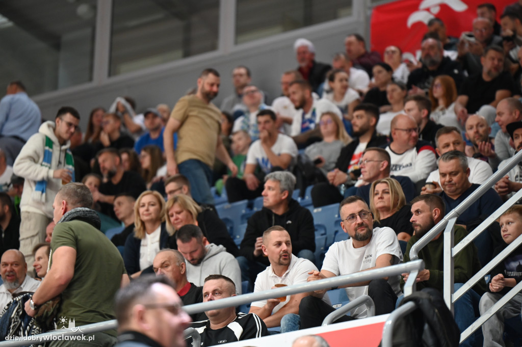  Anwil Włocławek gra z MKS-em Dąbrowa Górnicza