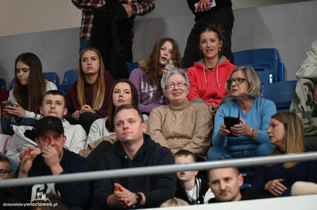  Anwil Włocławek gra z MKS-em Dąbrowa Górnicza