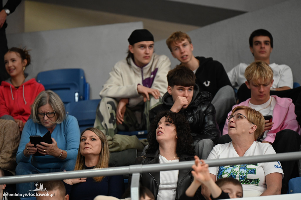  Anwil Włocławek gra z MKS-em Dąbrowa Górnicza