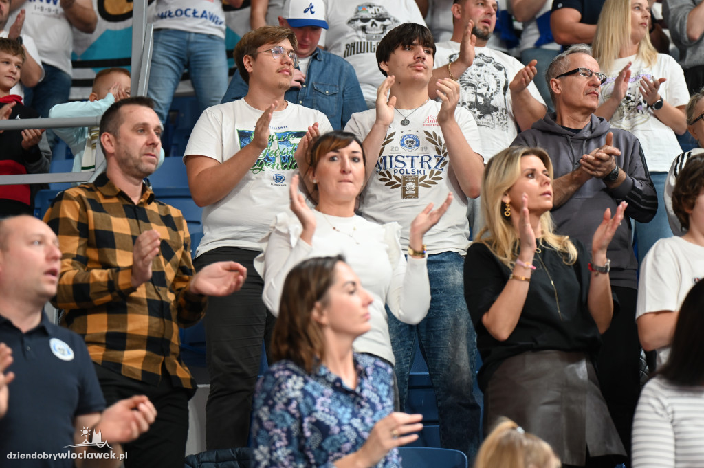  Anwil Włocławek gra z MKS-em Dąbrowa Górnicza