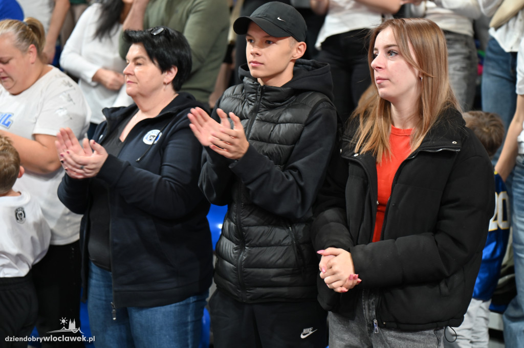  Anwil Włocławek gra z MKS-em Dąbrowa Górnicza
