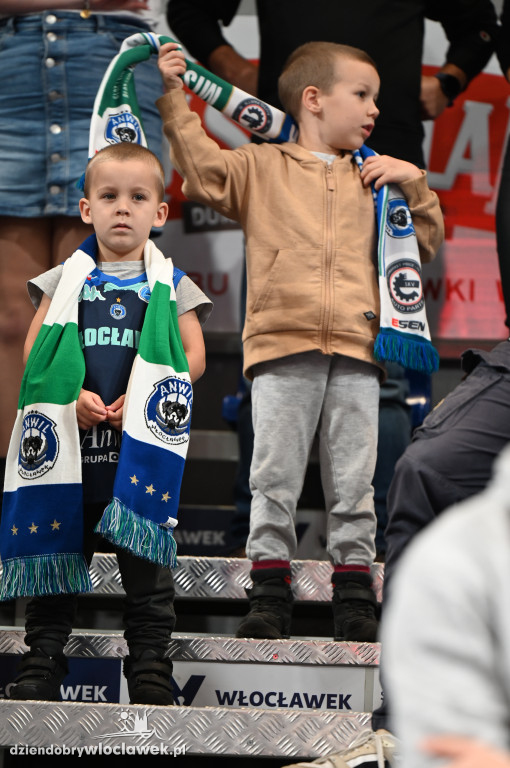  Anwil Włocławek gra z MKS-em Dąbrowa Górnicza
