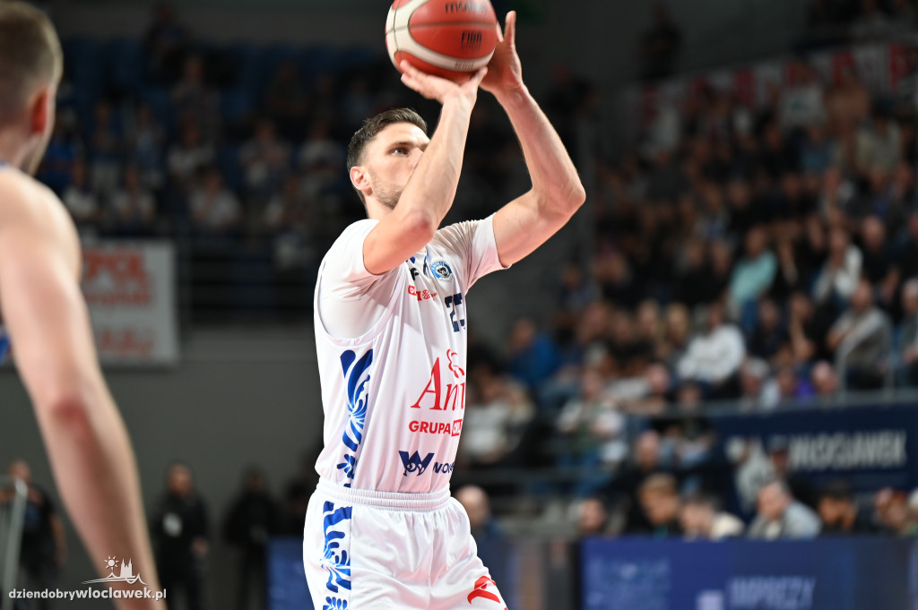  Anwil Włocławek gra z MKS-em Dąbrowa Górnicza
