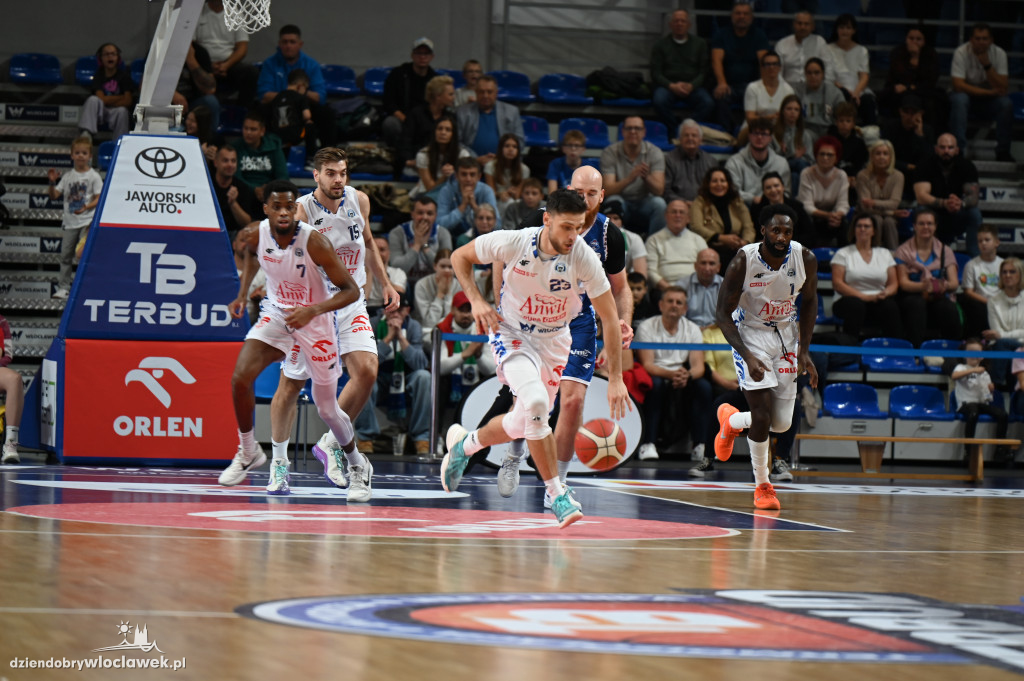 Anwil Włocławek gra z MKS-em Dąbrowa Górnicza