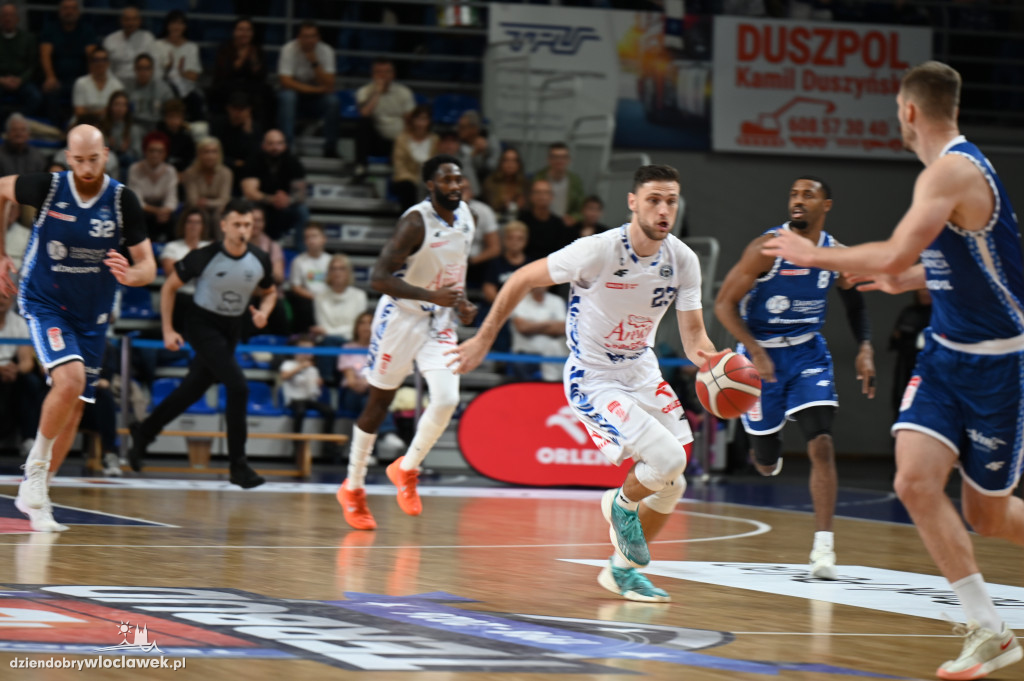  Anwil Włocławek gra z MKS-em Dąbrowa Górnicza