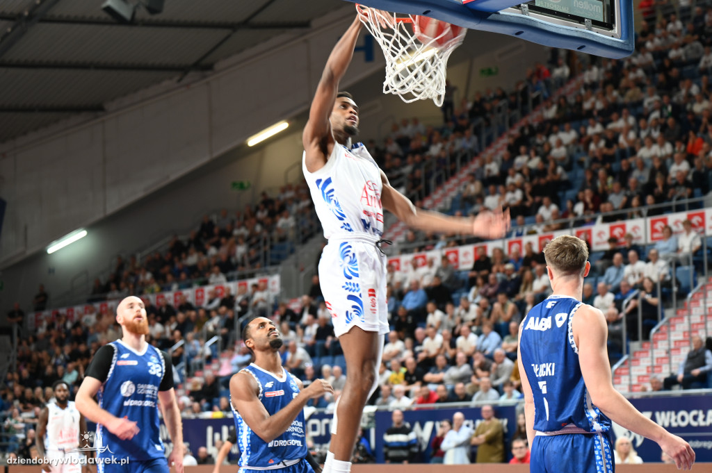  Anwil Włocławek gra z MKS-em Dąbrowa Górnicza
