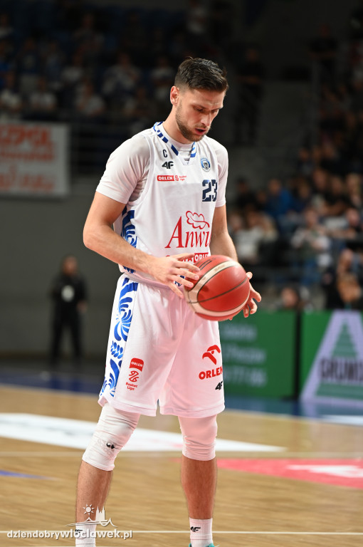 Anwil Włocławek gra z MKS-em Dąbrowa Górnicza