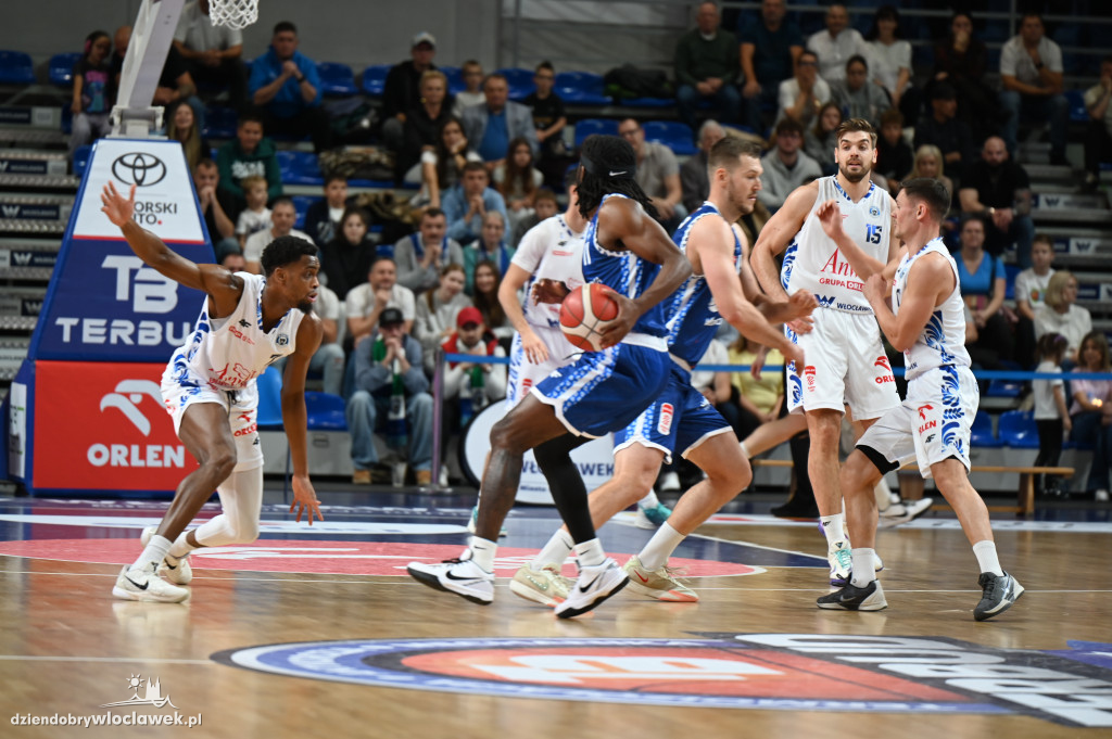  Anwil Włocławek gra z MKS-em Dąbrowa Górnicza