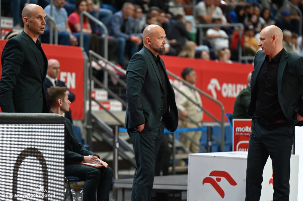  Anwil Włocławek gra z MKS-em Dąbrowa Górnicza