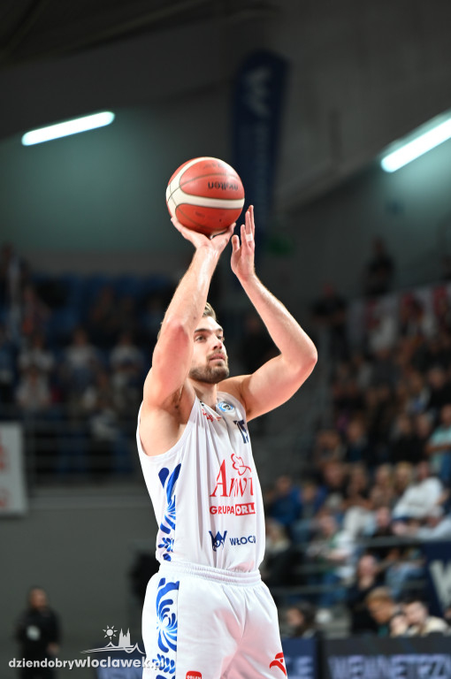  Anwil Włocławek gra z MKS-em Dąbrowa Górnicza