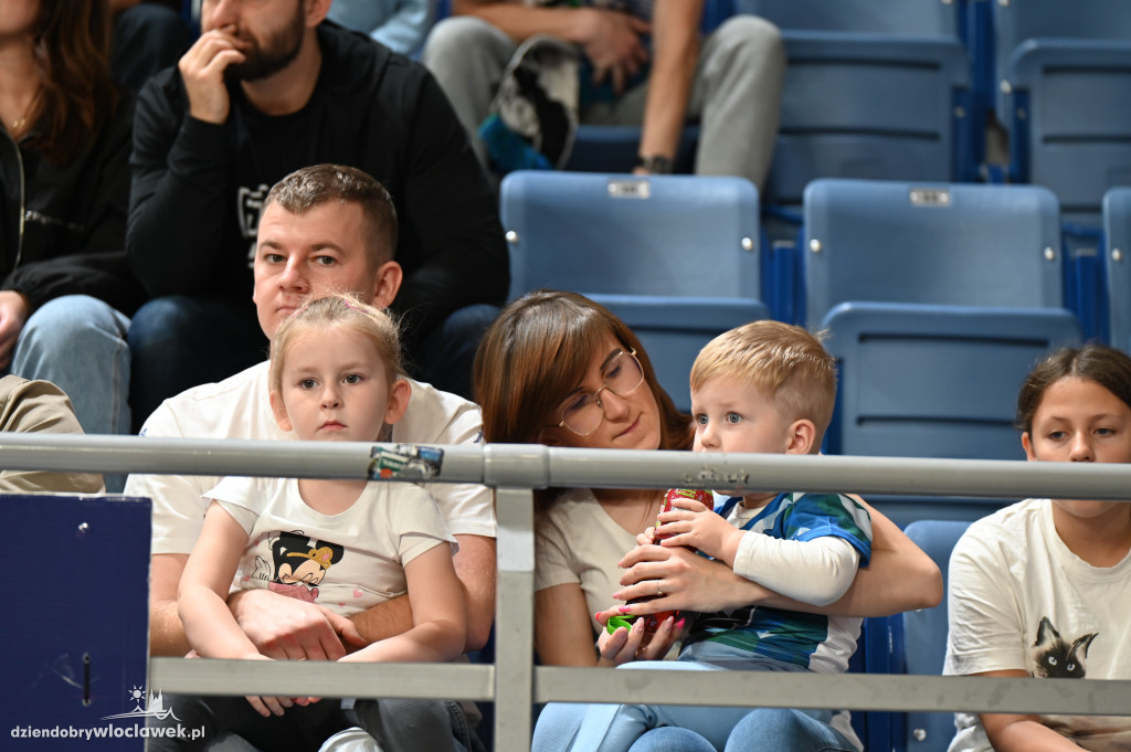  Anwil Włocławek gra z MKS-em Dąbrowa Górnicza