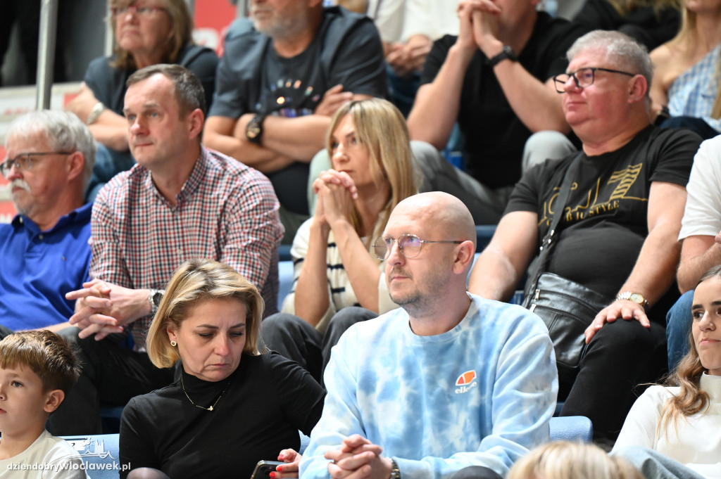  Anwil Włocławek gra z MKS-em Dąbrowa Górnicza