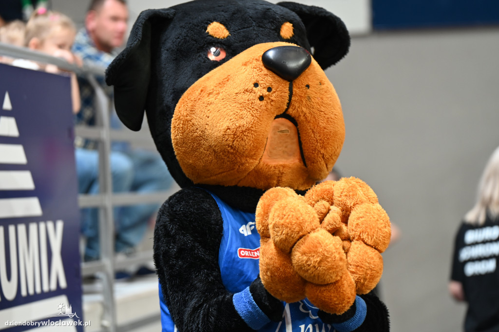  Anwil Włocławek gra z MKS-em Dąbrowa Górnicza