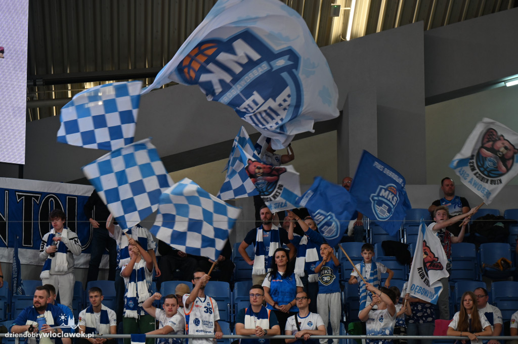  Anwil Włocławek gra z MKS-em Dąbrowa Górnicza