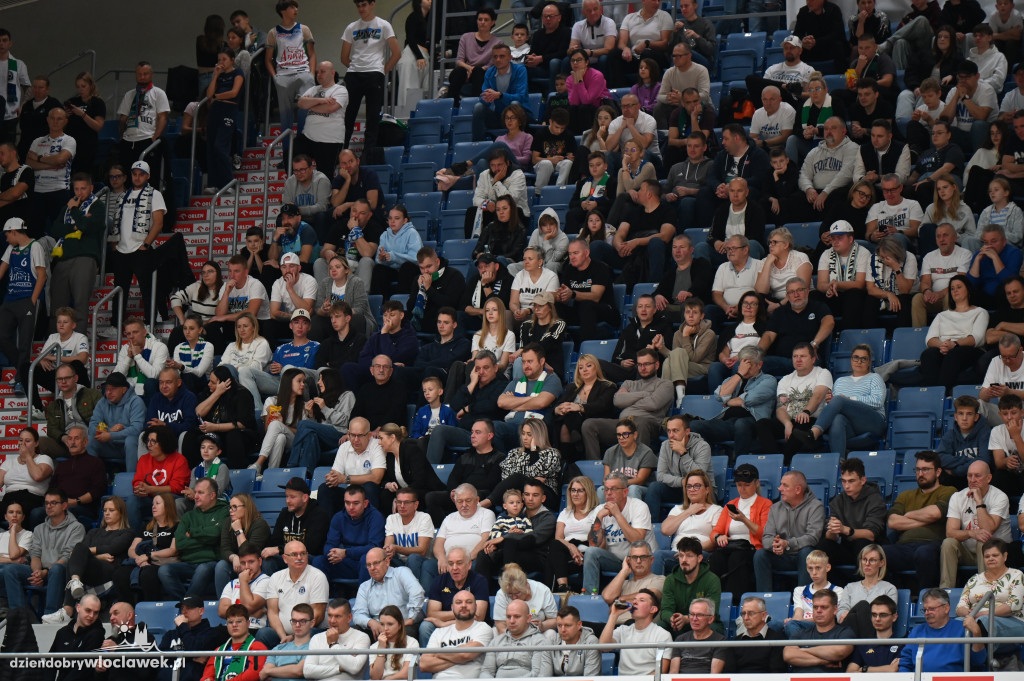  Anwil Włocławek gra z MKS-em Dąbrowa Górnicza