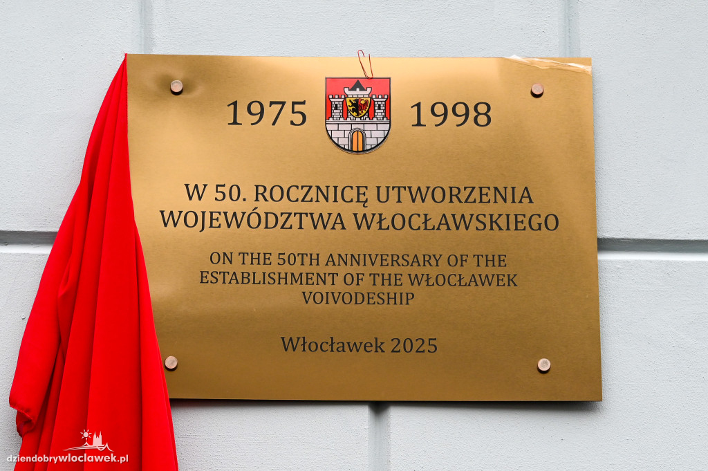 Odsłonięcie tablicy - 50-lecie woj. włocławskiego