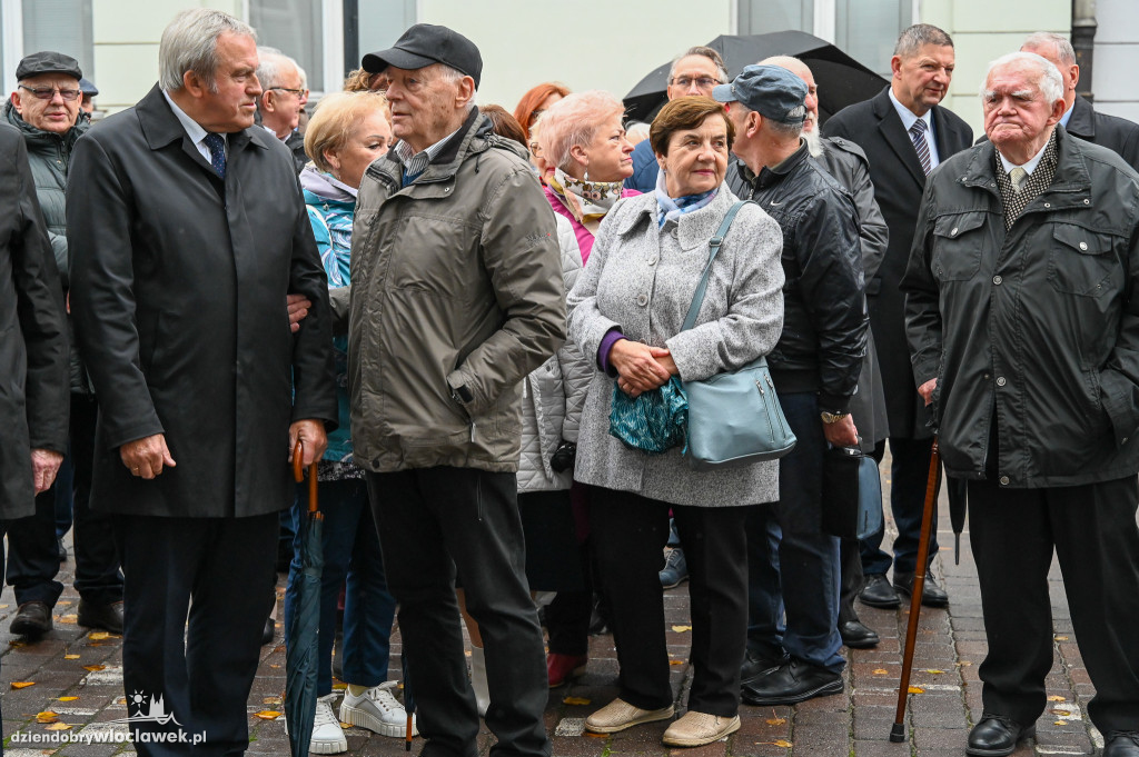 Odsłonięcie tablicy - 50-lecie woj. włocławskiego