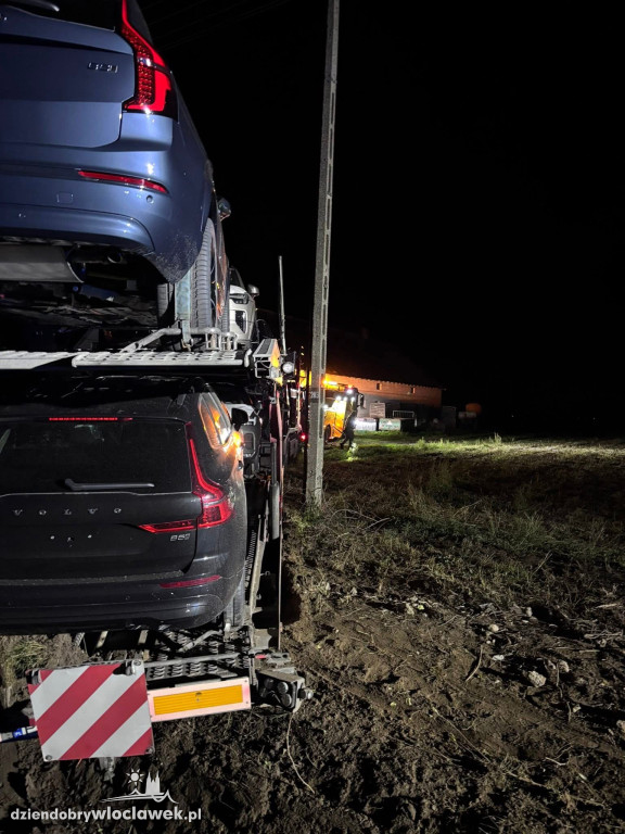 Wypadek na DW270 w Rzadkiej Woli