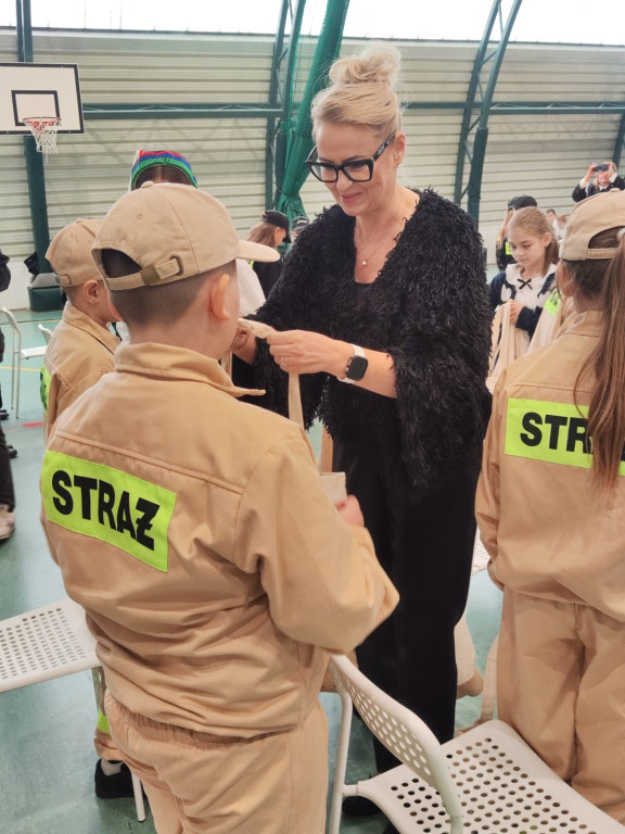 Ślubowanie Małych Strażaków w Tłuchowie