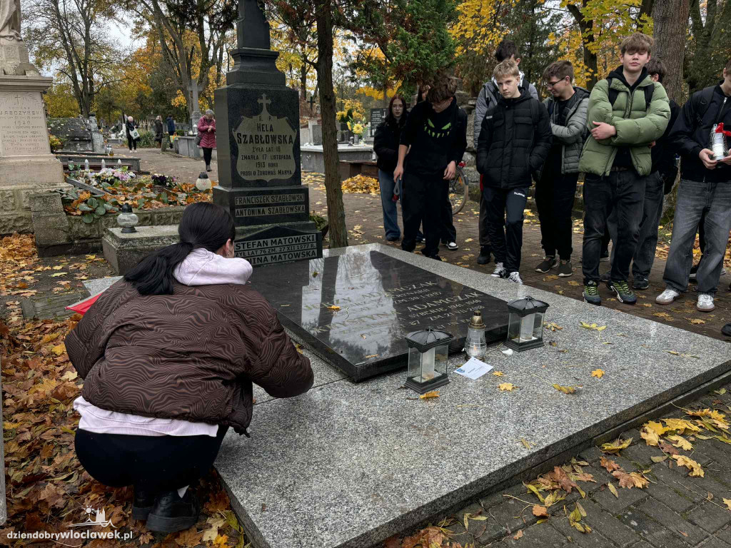 Włocławskie szkoły pamiętają o zmarłych