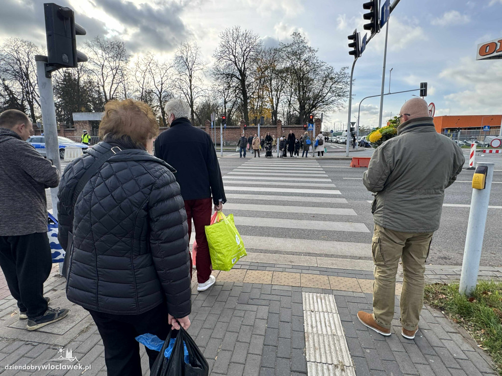 31 października ruch na cmentarzu jak 1 listopada