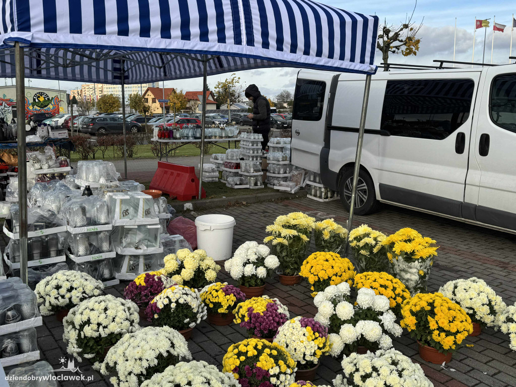 31 października ruch na cmentarzu jak 1 listopada