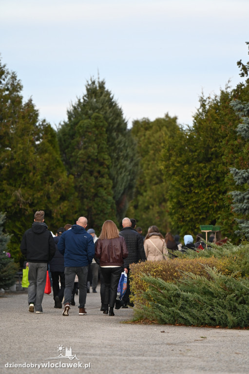 Wszystkich Świętych 2025: Cmentarz w Pińczacie
