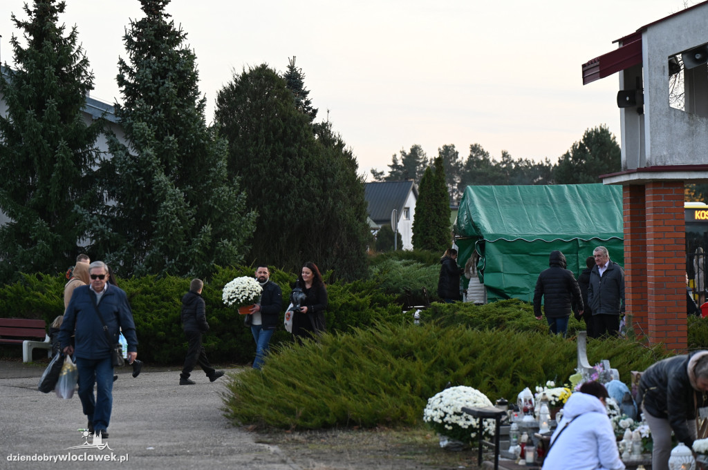 Wszystkich Świętych 2025: Cmentarz w Pińczacie