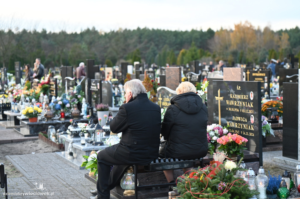 Wszystkich Świętych 2025: Cmentarz w Pińczacie
