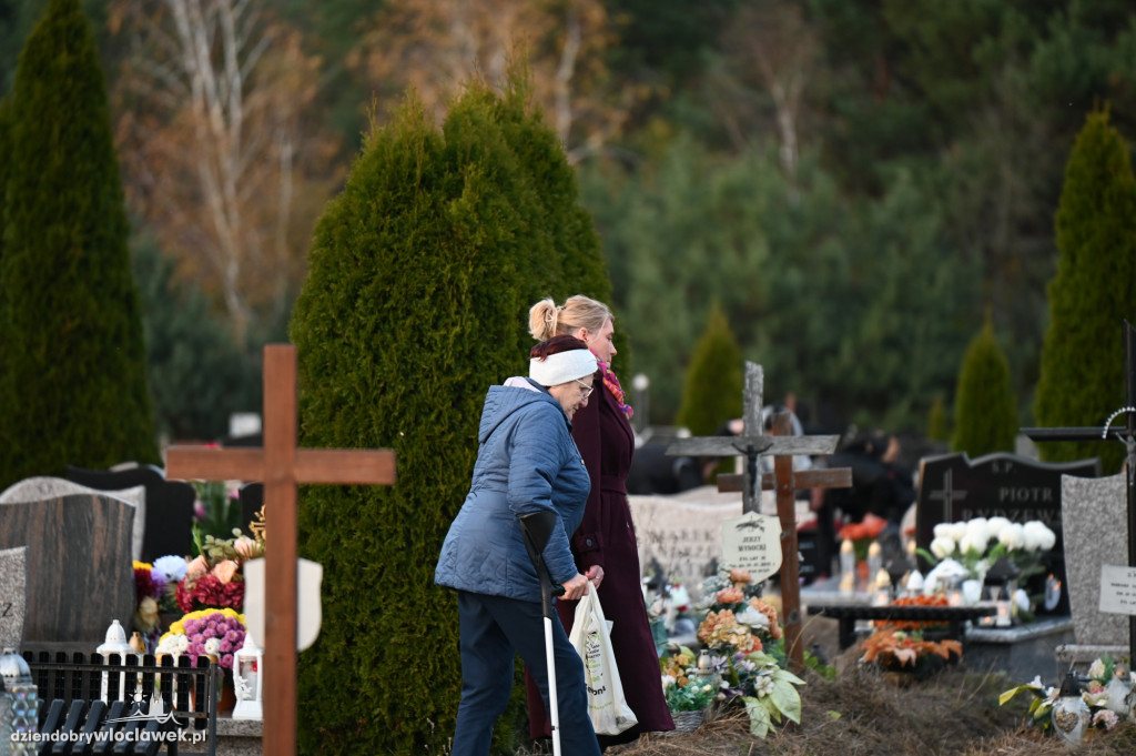 Wszystkich Świętych 2025: Cmentarz w Pińczacie