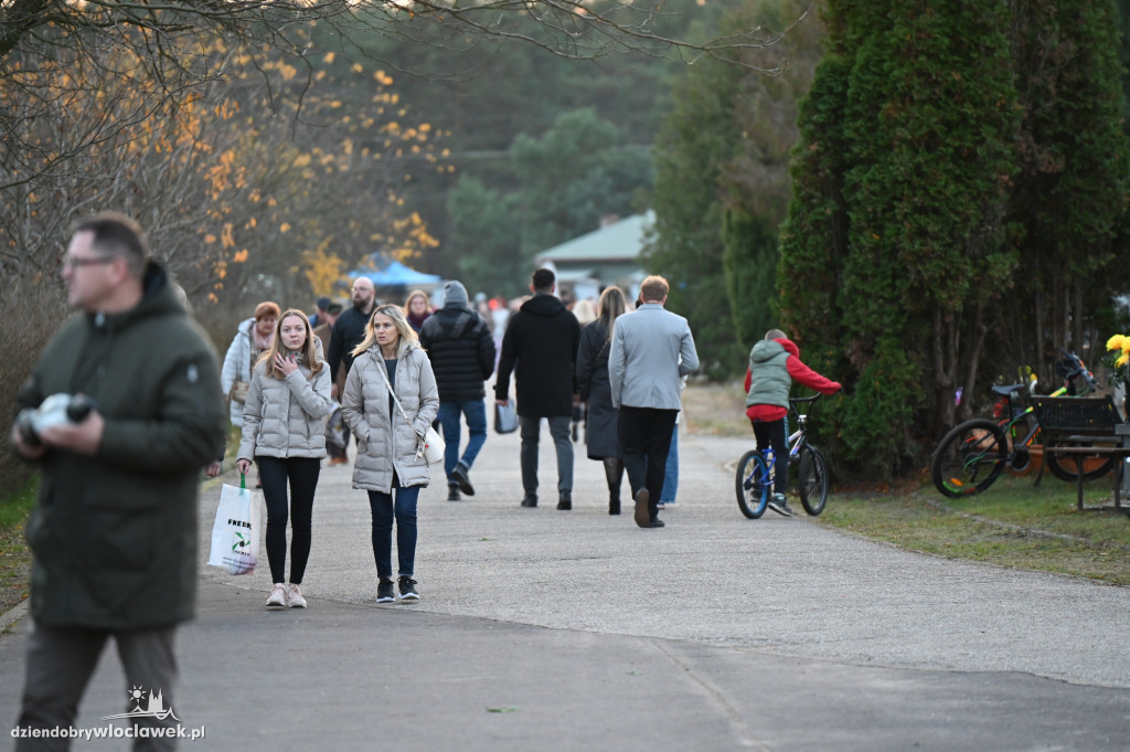 Wszystkich Świętych 2025: Cmentarz w Pińczacie