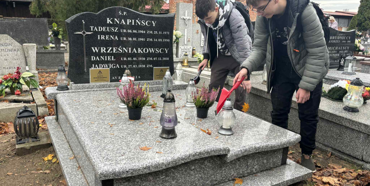 Włocławskie szkoły pamiętają o zmarłych