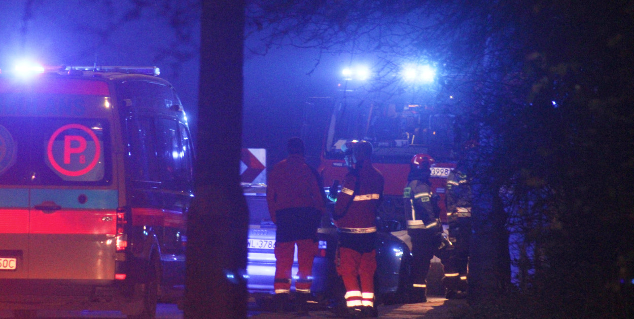 Przed tamą zderzyły się trzy samochody