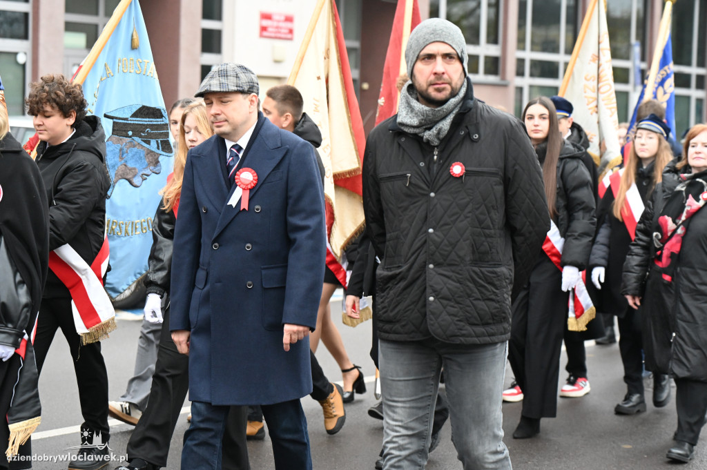 11.XI - obchody na placu Wolności