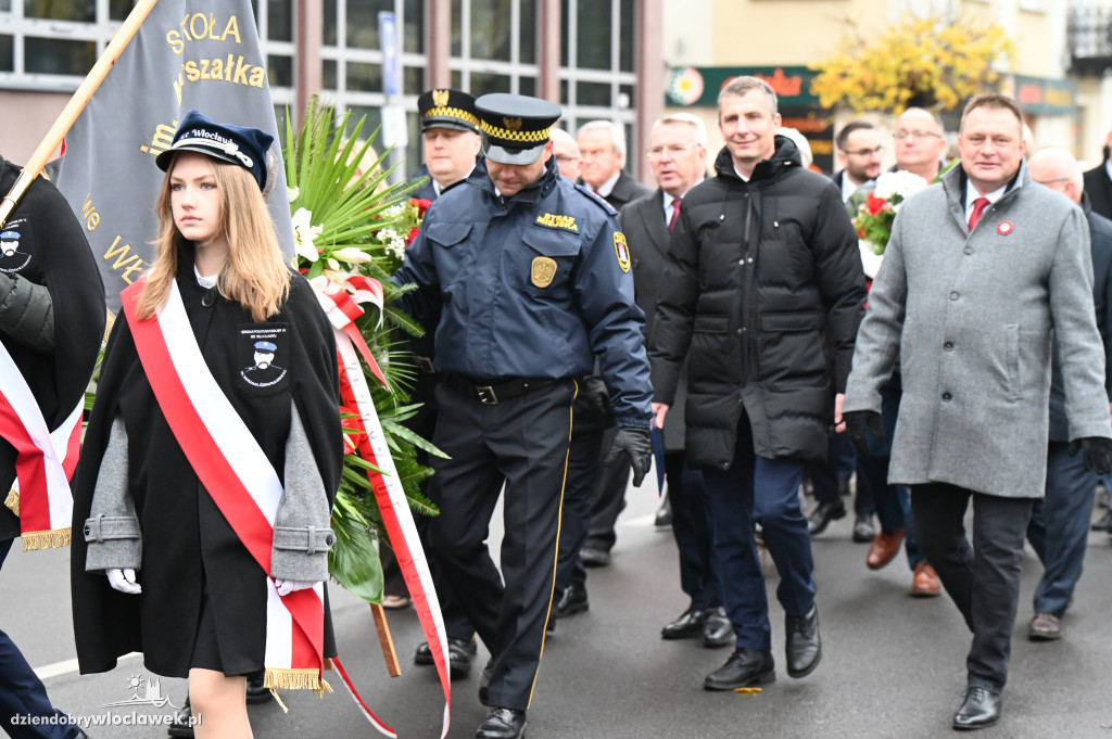 11.XI - obchody na placu Wolności