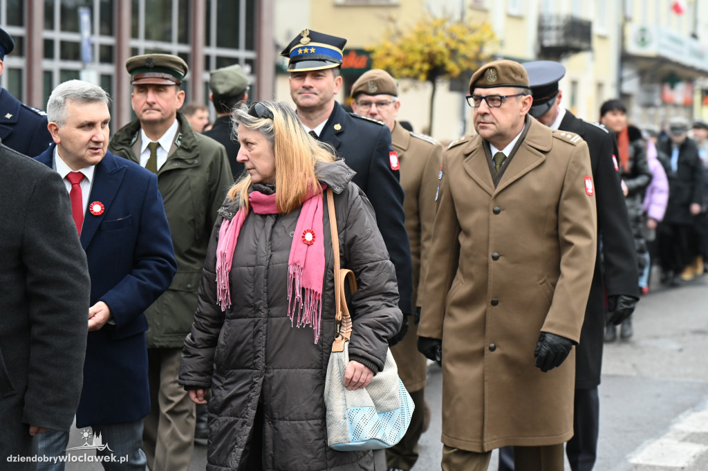 11.XI - obchody na placu Wolności