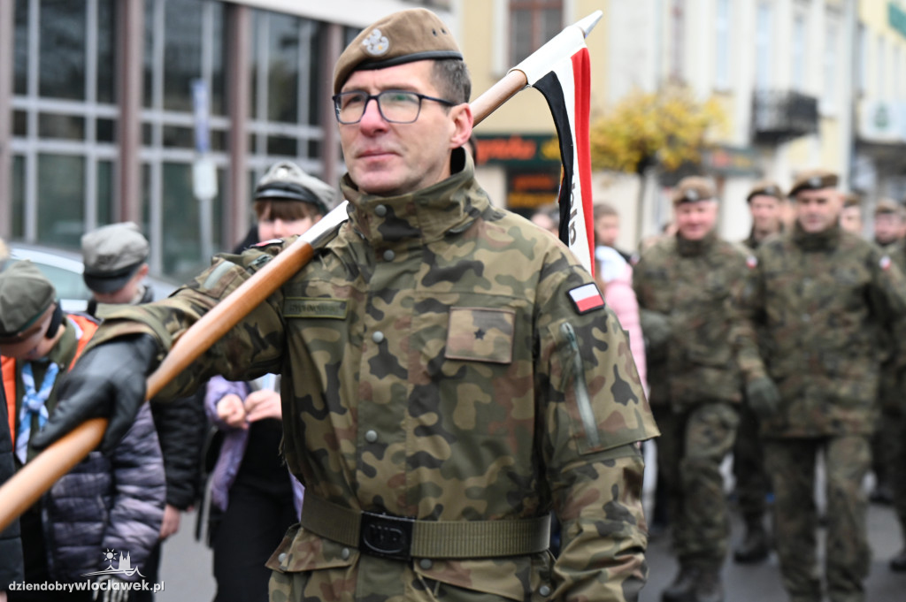 11.XI - obchody na placu Wolności