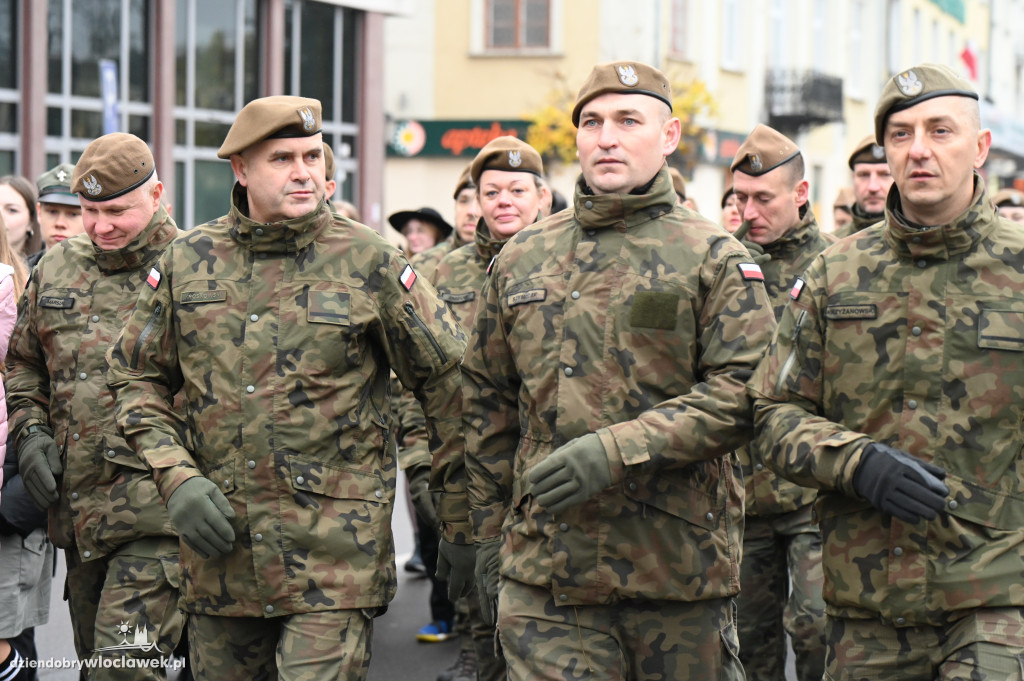 11.XI - obchody na placu Wolności