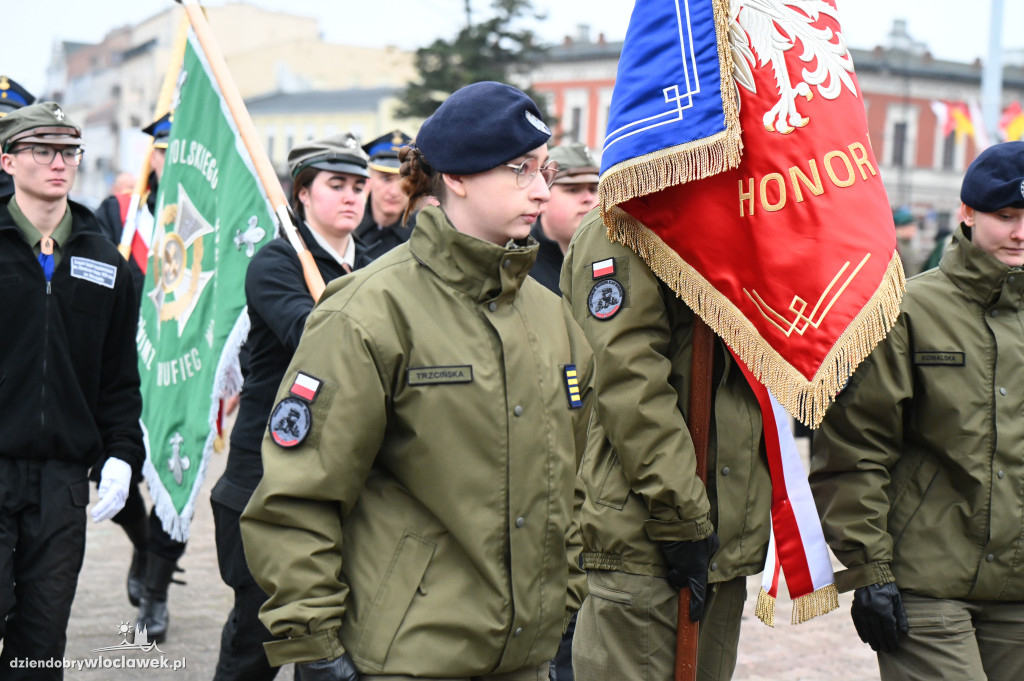 11.XI - obchody na placu Wolności