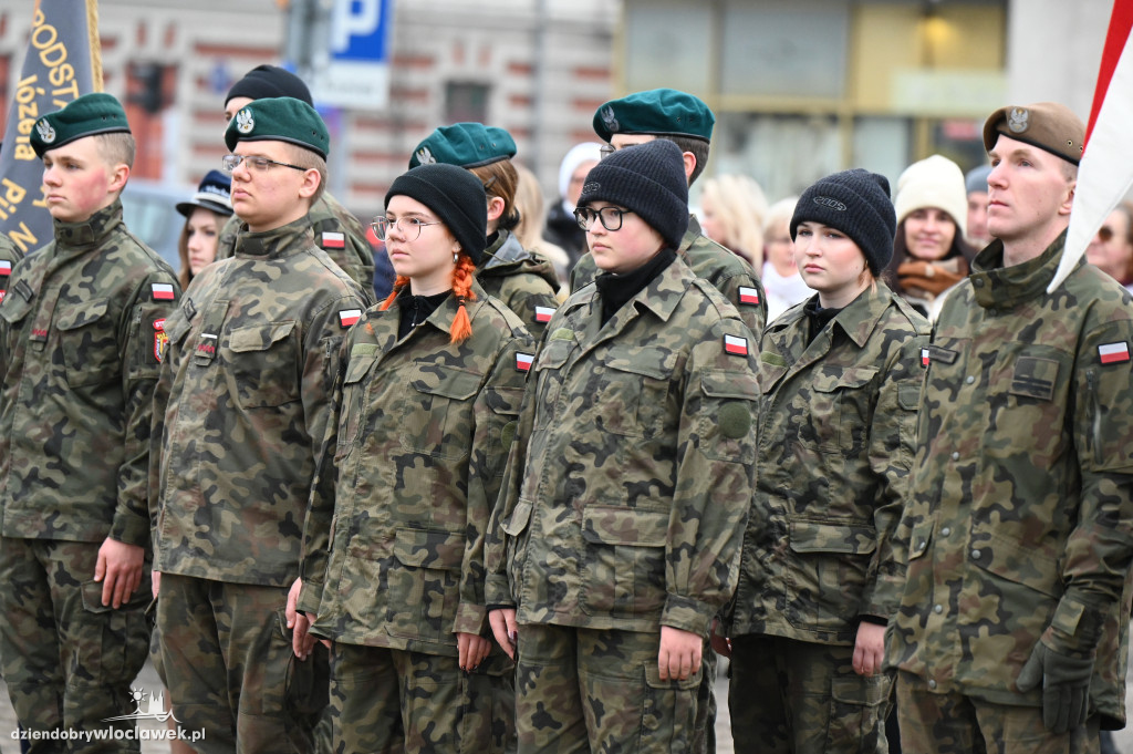 11.XI - obchody na placu Wolności